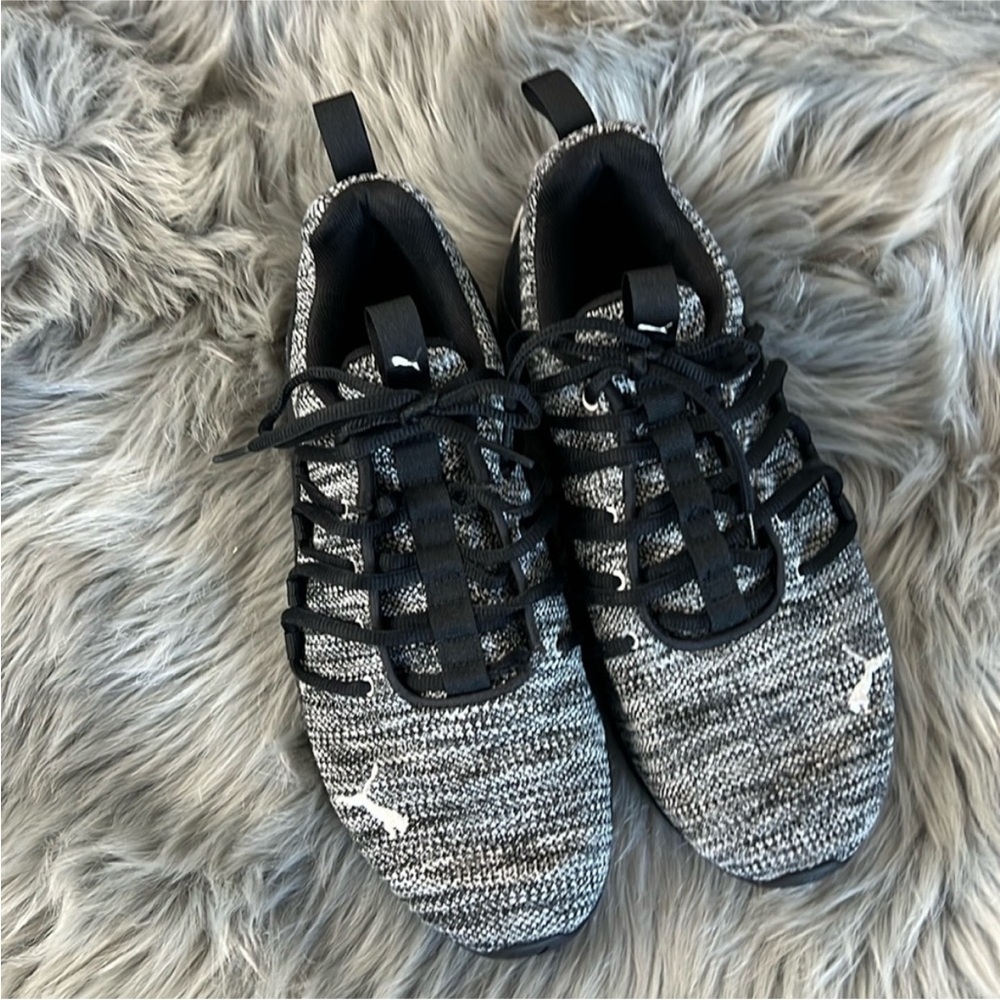 EUC Puma Grey Black Sneakers sz 8.5
